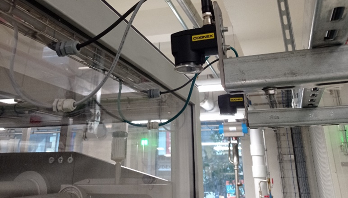 Systém kontroly prítomnosti čokolád vo forme